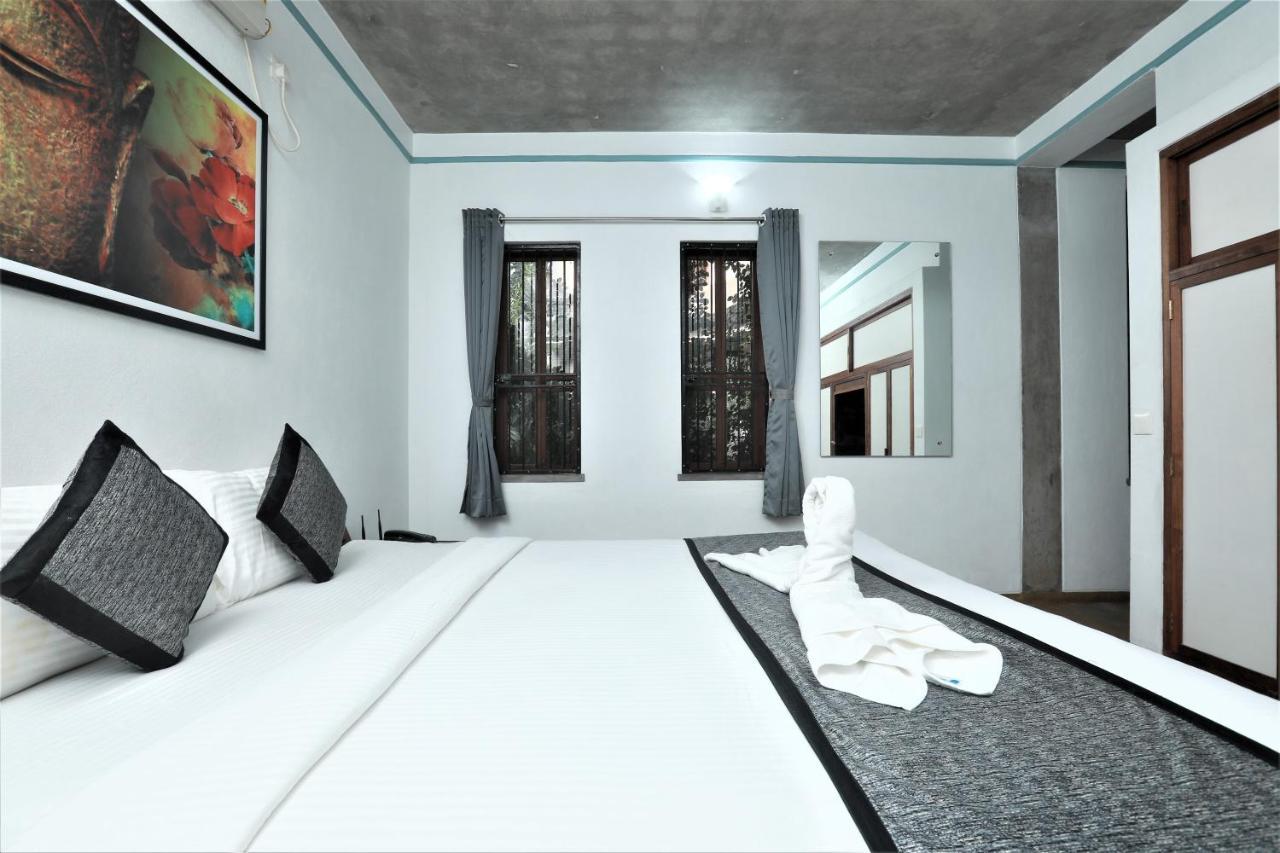 Hotel Du Palais - Auroville Beach Puducherry Eksteriør billede